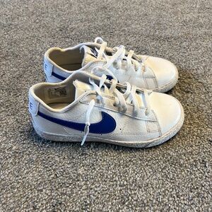 Nike Kids White Sneakers with Blue Swoosh